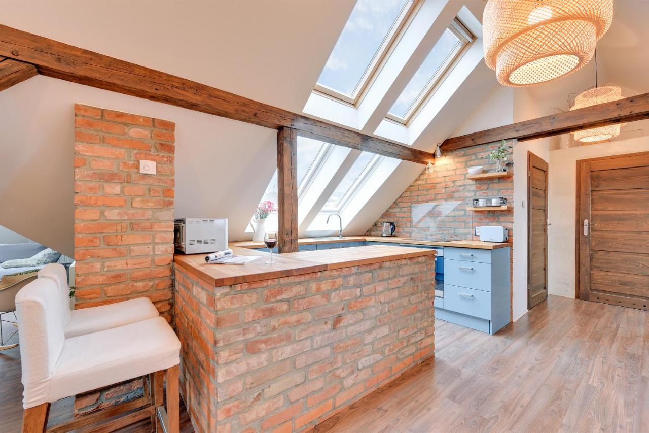Grand Apartments - Wood Loft Apartment Sopot Bagian luar foto