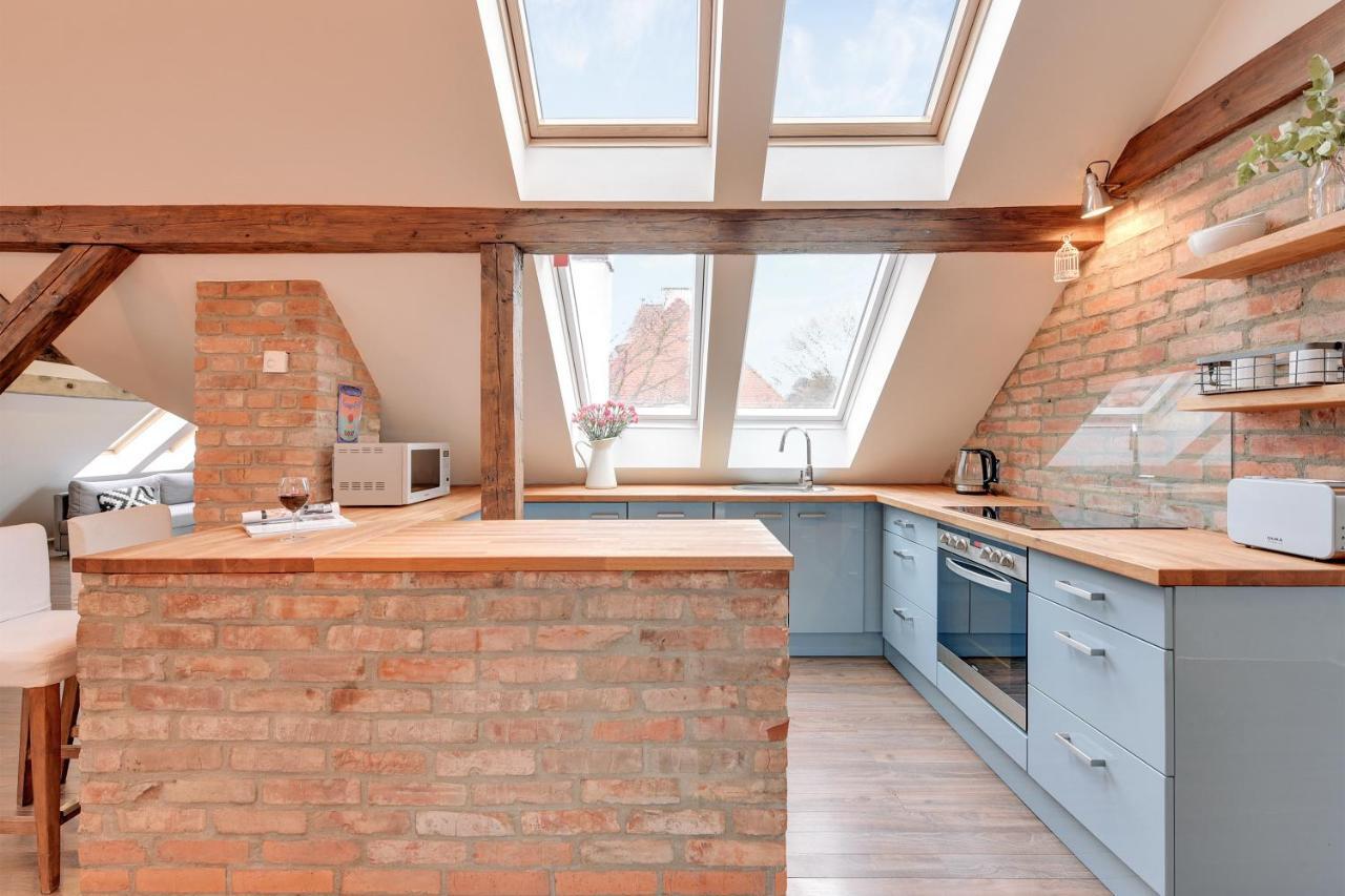 Grand Apartments - Wood Loft Apartment Sopot Bagian luar foto